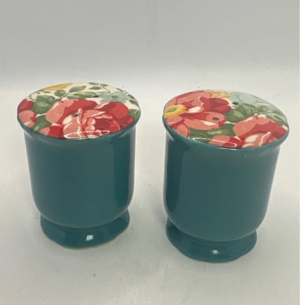 The Pioneer Woman Salt and Pepper Shakers Set Teal‎ Floral Stoneware Excellent
